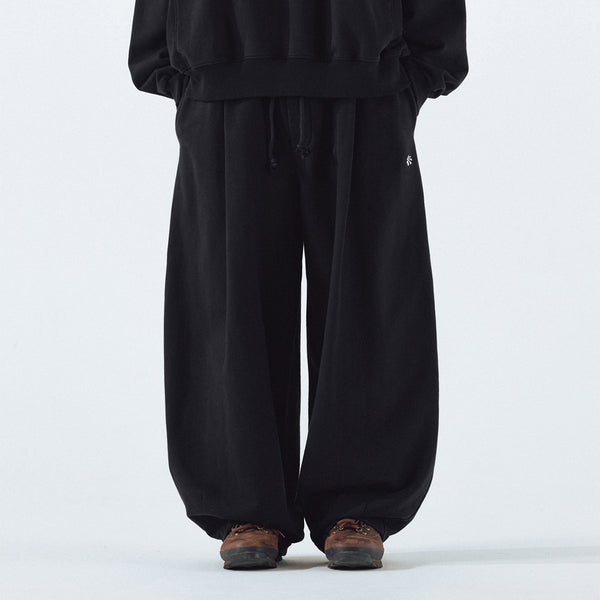 STEADY SWEAT BALLOON PANTS - BLACK