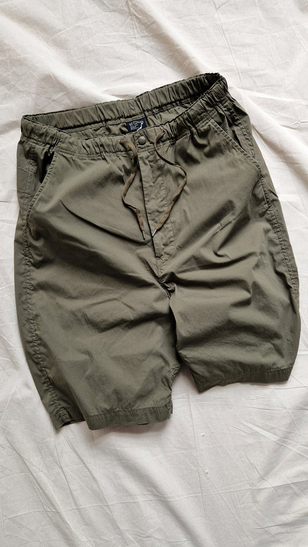 NEW YORKER SHORT - ARMY GREEN