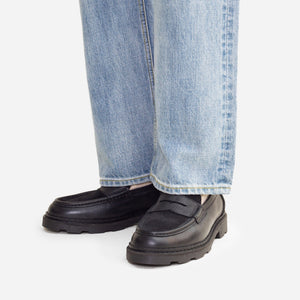 Arrow Moccasin Company - Arrow Moccasin Concord Loafer - Black -  - Alternative View 1