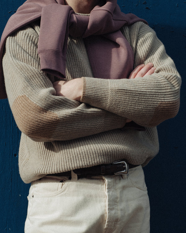 PATCH ROUND PULLOVER KNIT - OATMEAL