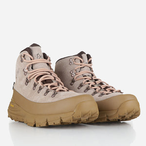 Danner - MOUNTAIN 600 GORE- TEX BOOT - ALMOND BUTTER -  - Alternative View 1