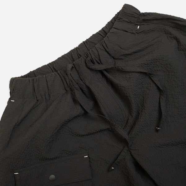 COMFORTABLE BANDING SHORTS - BLACK