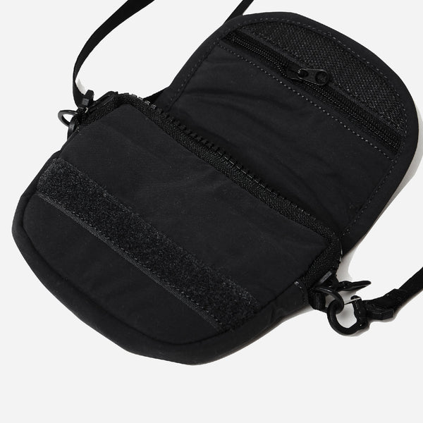 CLAM BAG - BLACK