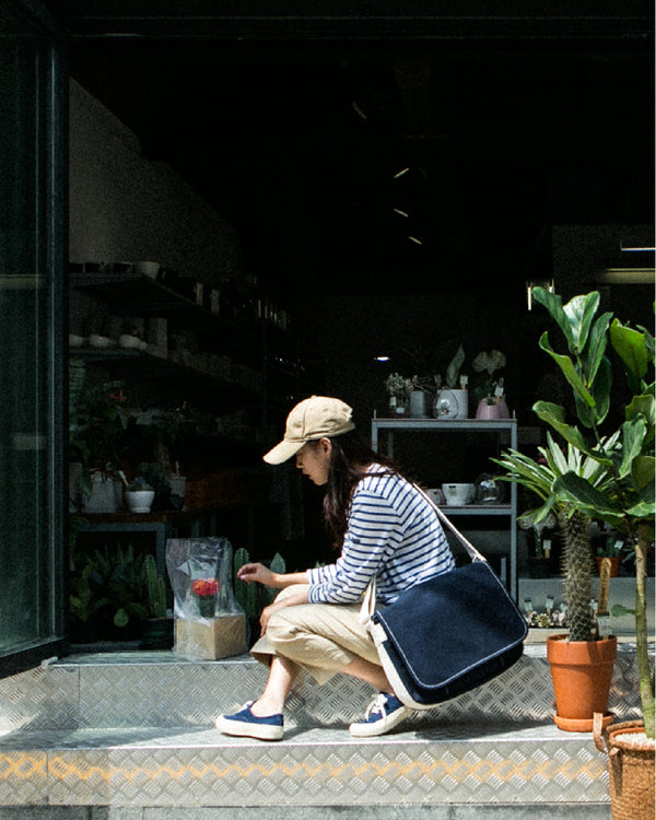 RUNNER'S BAG CANVAS NAVY / ECRU