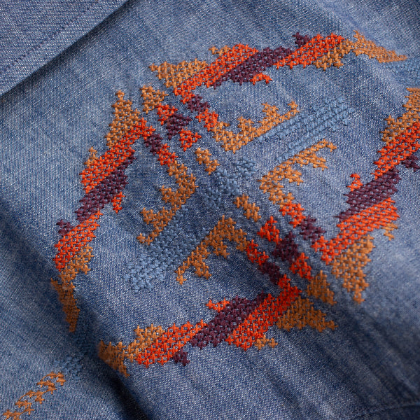 NEEDLEWORK CHANDLER CHAMBRAY SHIRT - INDIGO