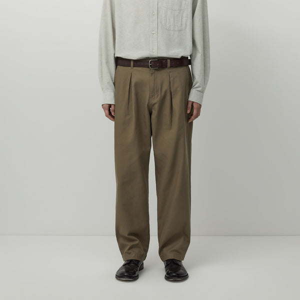 BOX PLEATS PANTS - HUMUS SAND