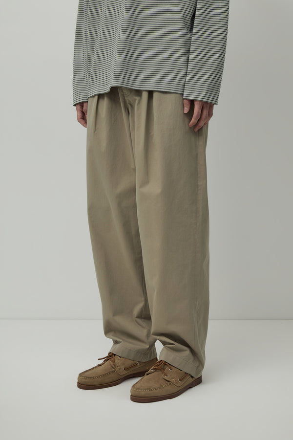 BOX PLEATS PANTS - HUMUS SAND