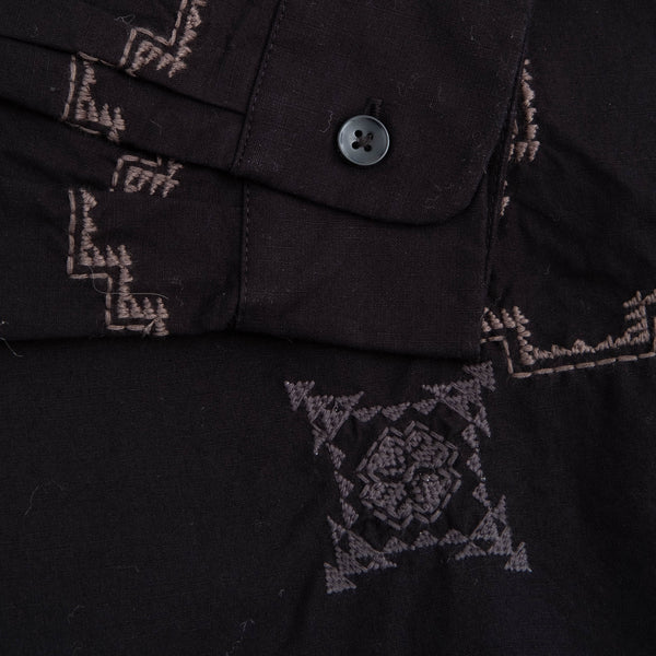 EMBROIDERED OPEN COLLAR POCKET SHIRT - BLACK HARDING