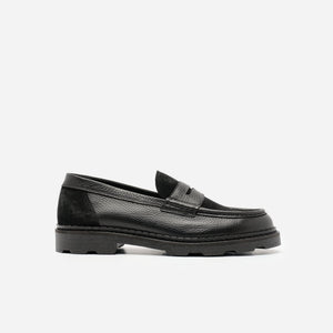 Arrow Moccasin Company - Arrow Moccasin Concord Loafer - Black -  - Main Front View
