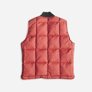 Double RL By Ralph Lauren - GLADSTONE VINTAGE VEST - WAXED RED -  - Alternative View 1