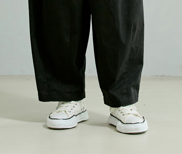 TWILL BALLOON PANTS - BLACK