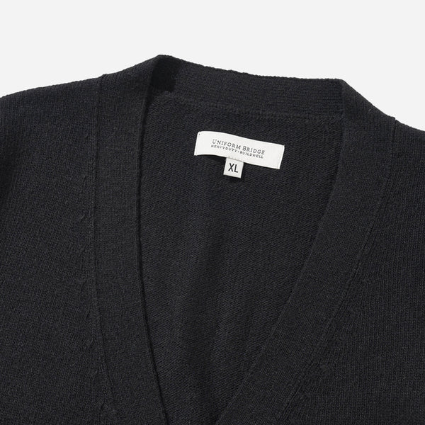 LAMBSWOOL V-NECK CARDIGAN - BLACK