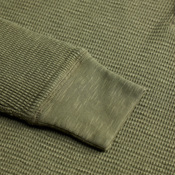 GARMENT-DYED WAFFLE HENLEY T-SHIRT - TREE GREEN