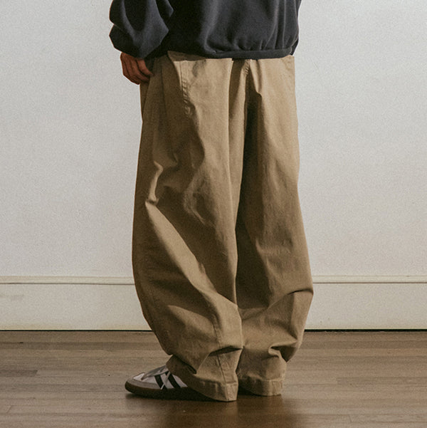 PIT POCKET DART CHINO BALLOON PANT - BEIGE