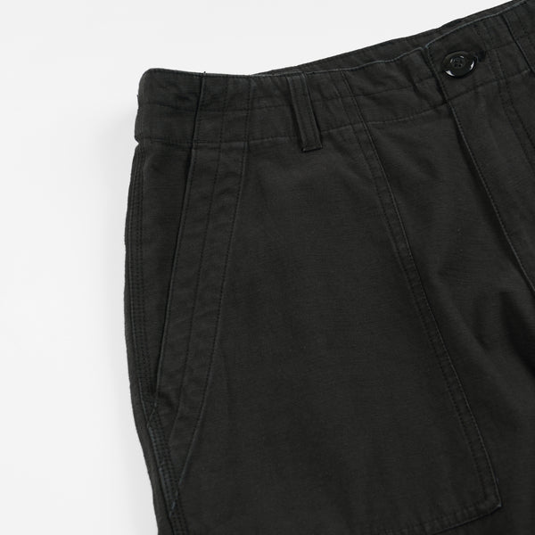 BACKSATIN ESSENTIAL FATIGUE SHORT - BLACK