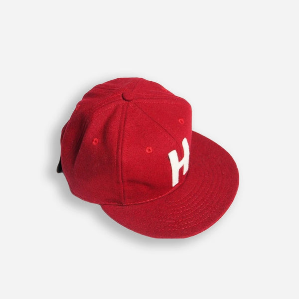 HARVARD UNIVERSITY 1950 BALLCAP - RED