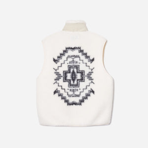 Pendleton - SHERPA BOA FLEECE VEST - IVORY -  - Alternative View 1