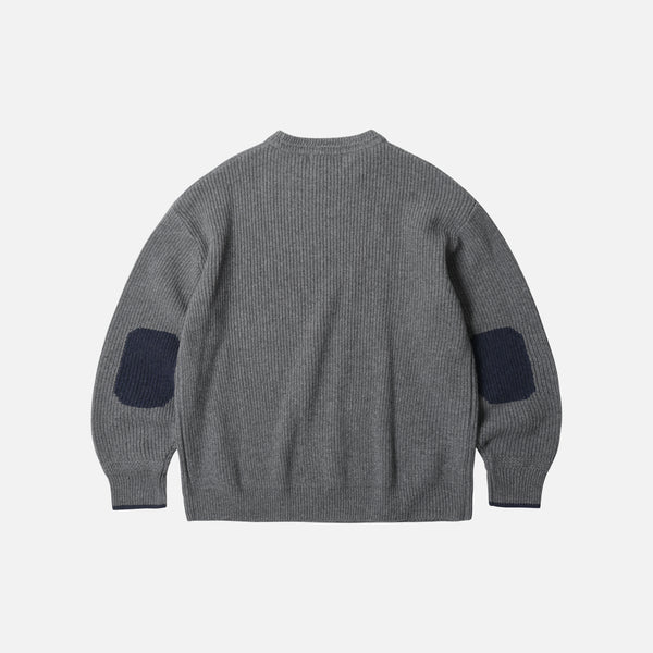 PATCH ROUND PULLOVER KNIT - GREY