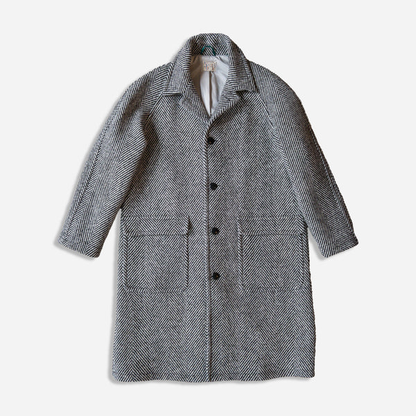 WOOL HERRINGBONE RAGLAN OVER COAT - BLACK/CREAM